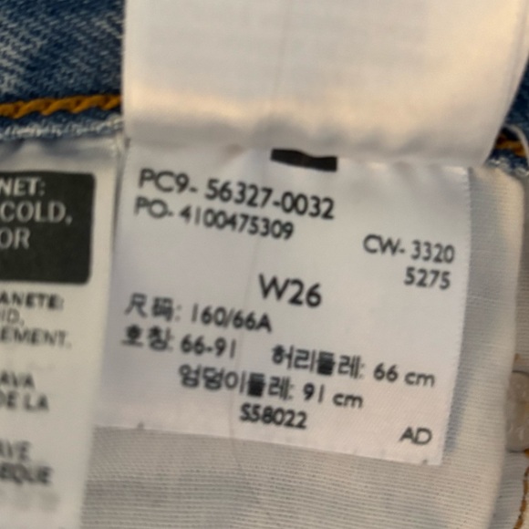 Levi’s 501 Denim Shorts - Picture 5 of 6